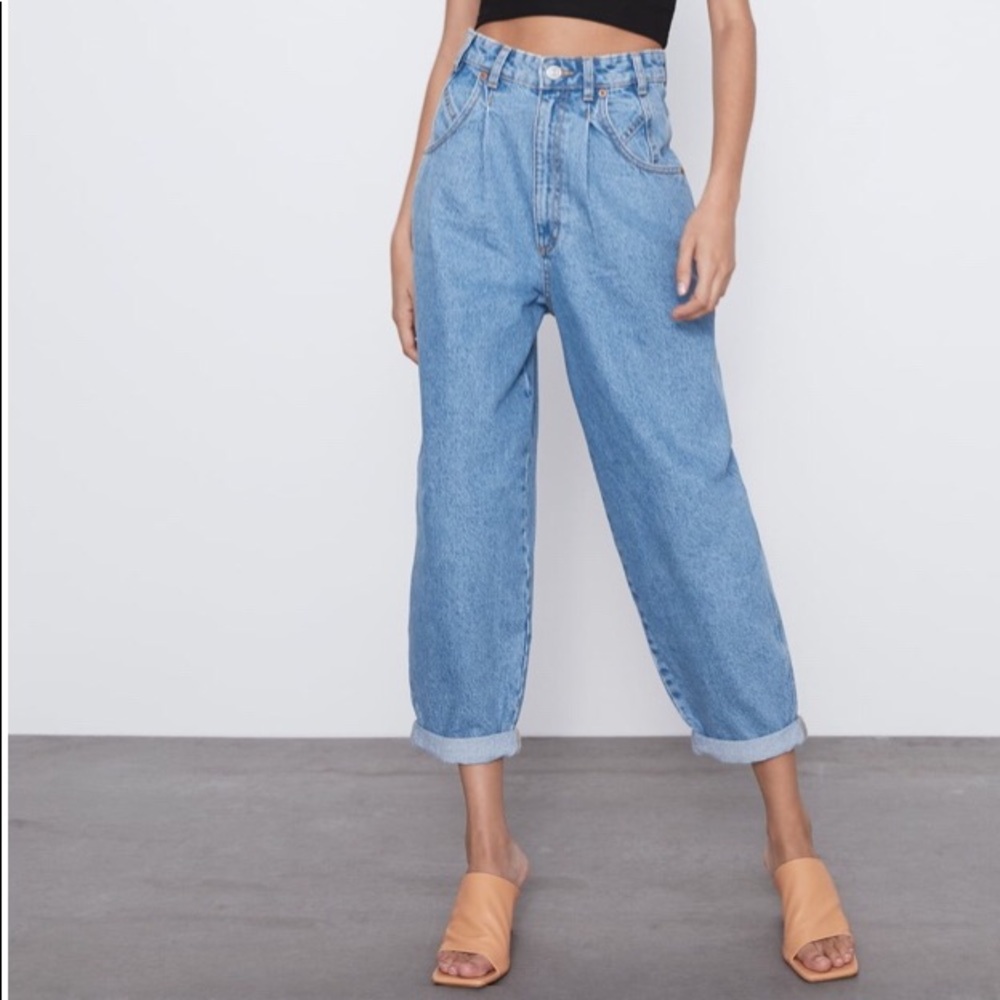 NWT Zara Slouchy High Waisted Light Washed Jeans